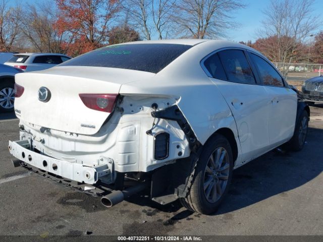 JM1BPAAL6M1309068 Mazda 3