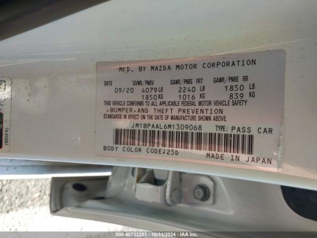 JM1BPAAL6M1309068 Mazda 3
