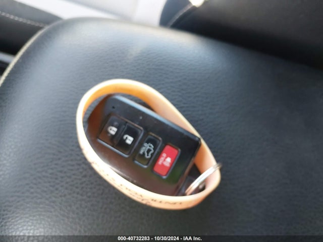 Toyota Rav4 Xle 2016 2T3RFREV6GW452328 Image 11