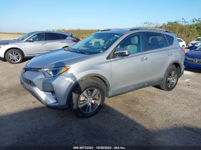 Toyota Rav4 Xle 2016 2T3RFREV6GW452328 Image 2