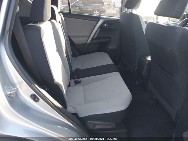 Toyota Rav4 Xle 2016 2T3RFREV6GW452328 Image 8