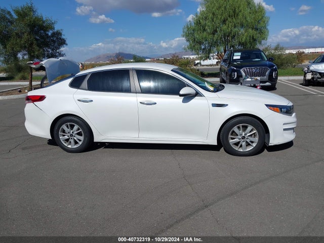 KIA Optima Lx 2018 KNAGT4L3XJ5202445 Image 13