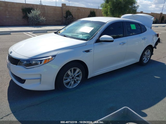 KNAGT4L3XJ5202445 KIA Optima Lx