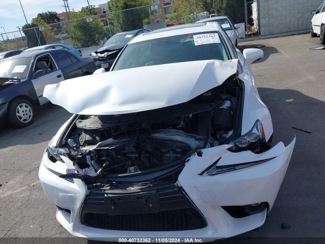 Lexus IS 200T 2016 JTHBA1D25G5029335 Image 12