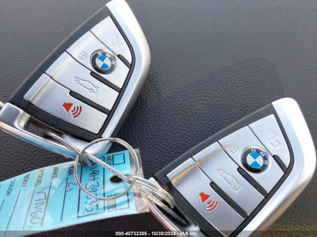 2021 BMW X7 5UXCX6C06M9H39335 Photo 10