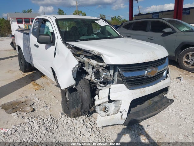 2015 1GCHSAEA1F1186445 main image