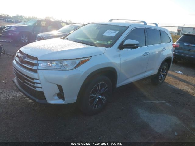 5TDZARFHXKS054654 Toyota Highlander Le