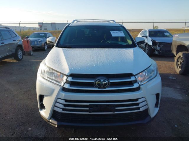 5TDZARFHXKS054654 Toyota Highlander Le