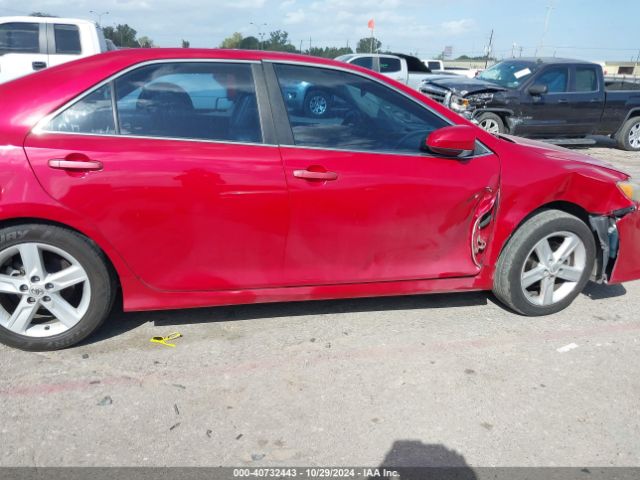 4T1BF1FK3EU850724 Toyota CAMRY SE