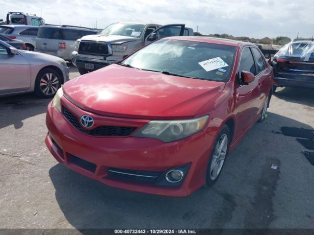 4T1BF1FK3EU850724 Toyota CAMRY SE