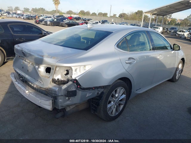 Lexus ES 300H 2015 JTHBW1GG4F2084190 Image 4