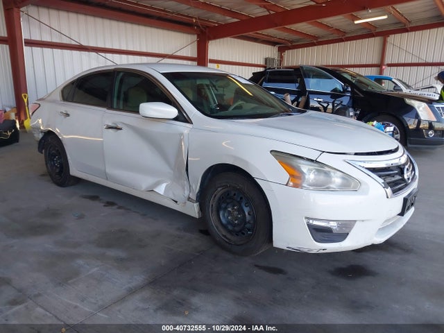 Nissan Altima 2.5 S 2015 1N4AL3AP7FN319891 Image 1