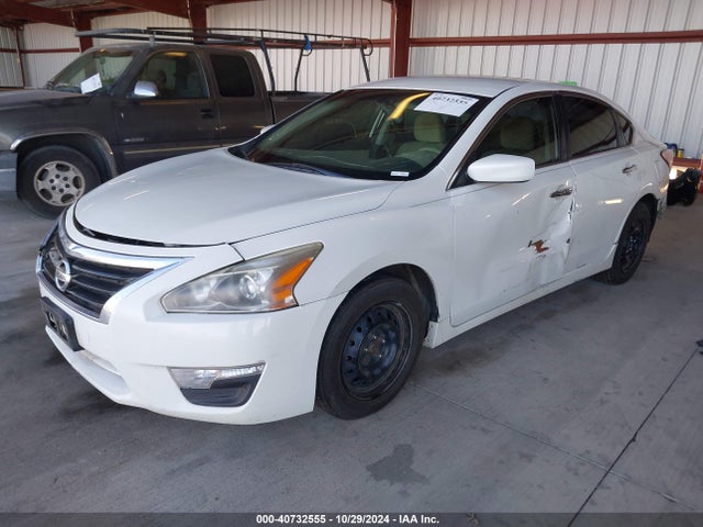 Nissan Altima 2.5 S 2015 1N4AL3AP7FN319891 Image 2