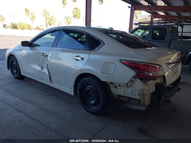 Nissan Altima 2.5 S 2015 1N4AL3AP7FN319891 Image 3