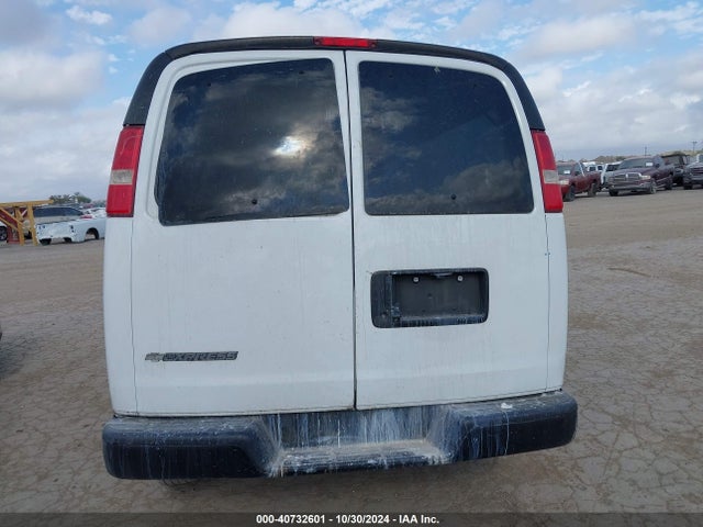 Chevrolet Express 3500 Ls 2018 1GAZGNFP8J1235321 Image 16