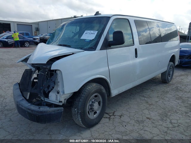 1GAZGNFP8J1235321 Chevrolet Express 3500 Ls