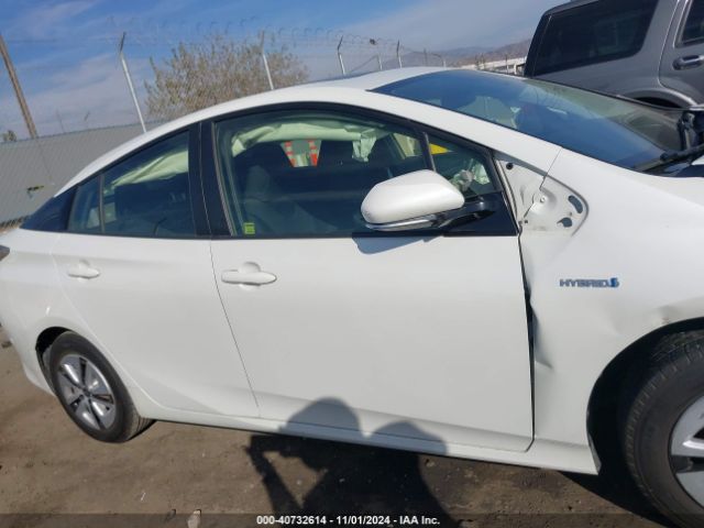 JTDKARFU3H3049336 Toyota Prius Three