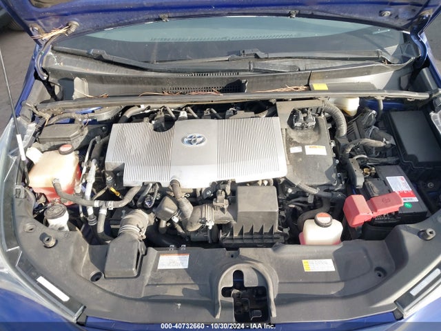 JTDKARFU2G3500562 Toyota Prius Three