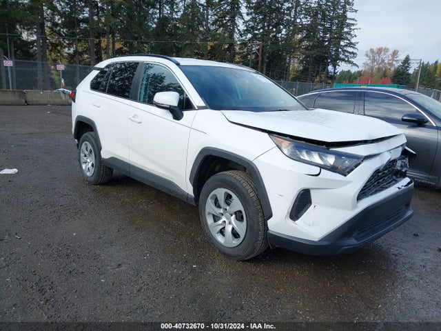 Toyota RAV4 LE 2020 2T3K1RFV1LC050128 Image 1