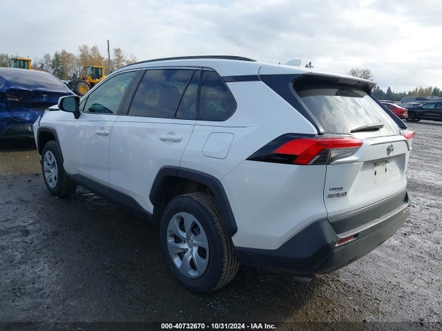 Toyota RAV4 LE 2020 2T3K1RFV1LC050128 Image 3