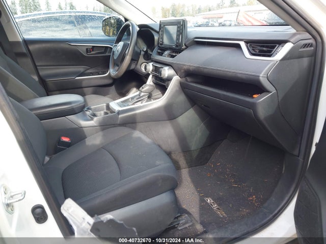 Toyota RAV4 LE 2020 2T3K1RFV1LC050128 Image 5
