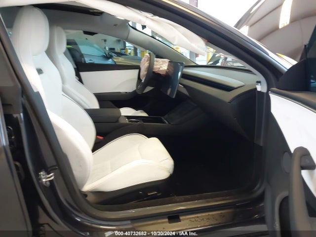 2024 TESLA MODEL 3 5YJ3E1ET2RF842716 Photo 4