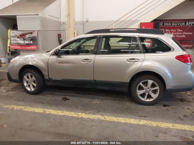 Subaru Outback 2.5i 2014 4S4BRBAC3E3225632 Image 14