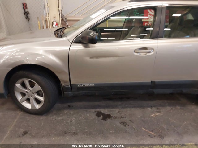 Subaru Outback 2.5i 2014 4S4BRBAC3E3225632 Image 6