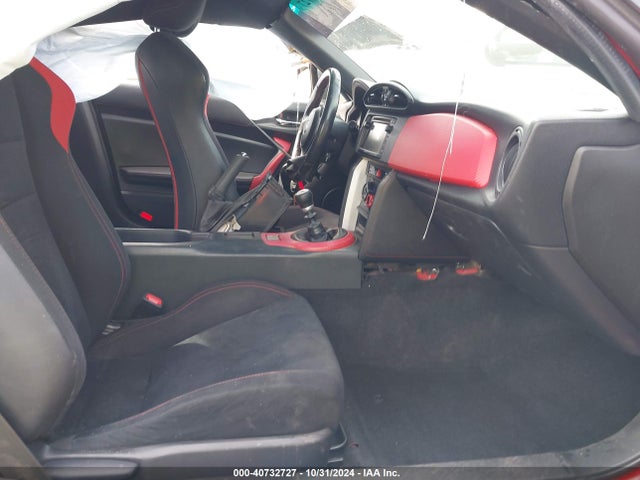 Scion FR-S 2015 JF1ZNAA14F9708719 Image 5