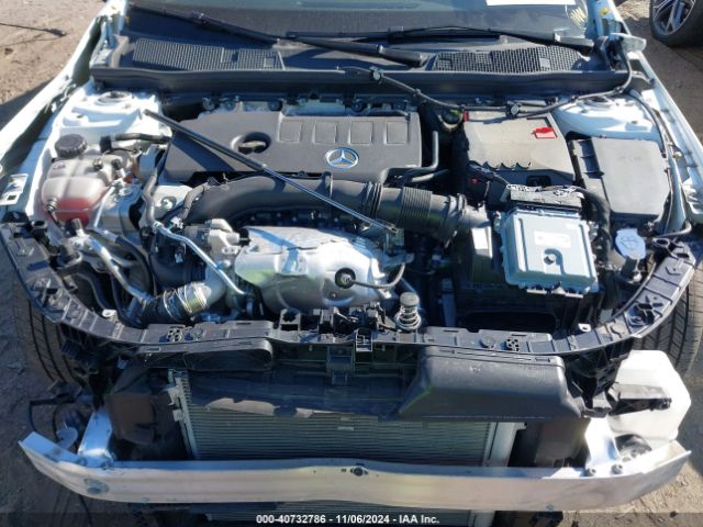 W1K3G4FB4NJ361280 Mercedes-Benz A 220 4matic