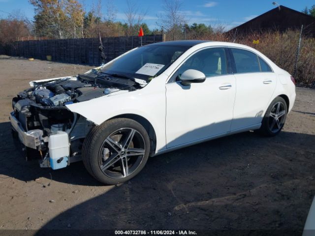 W1K3G4FB4NJ361280 Mercedes-Benz A 220 4matic