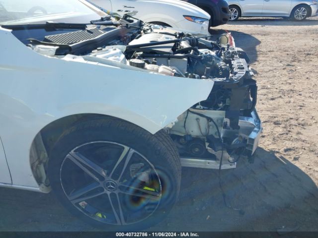 W1K3G4FB4NJ361280 Mercedes-Benz A 220 4matic