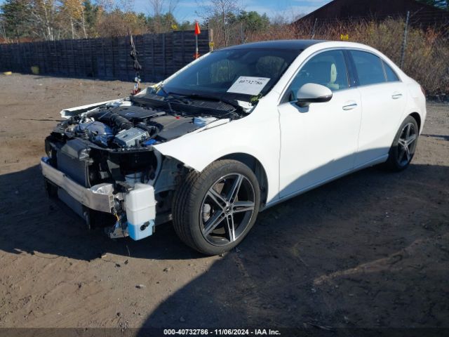 W1K3G4FB4NJ361280 Mercedes-Benz A 220 4matic