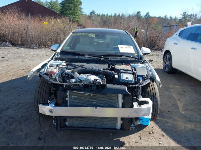W1K3G4FB4NJ361280 Mercedes-Benz A 220 4matic