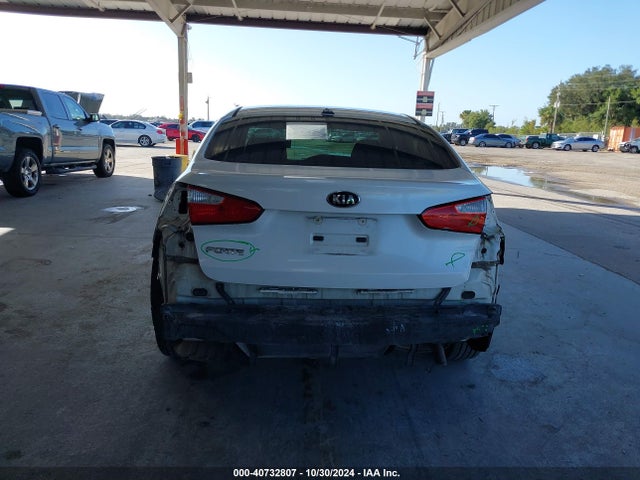 KNAFX4A60E5238292 KIA FORTE LX