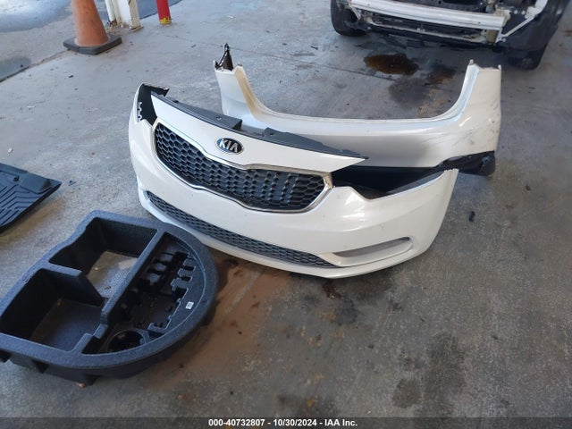 KNAFX4A60E5238292 KIA FORTE LX