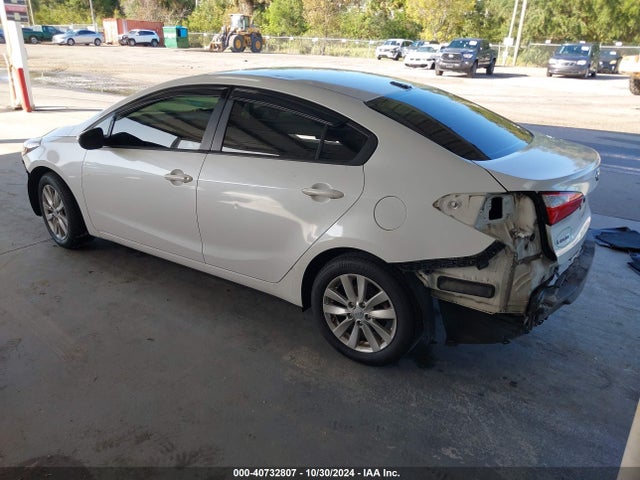 KNAFX4A60E5238292 KIA FORTE LX