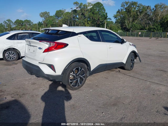 Toyota C-HR XLE 2021 NMTKHMBX5MR123975 Image 4