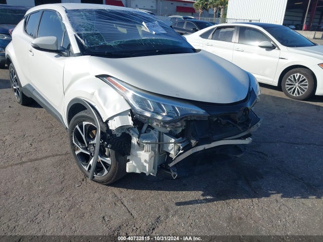 Toyota C-HR XLE 2021 NMTKHMBX5MR123975 Image 6
