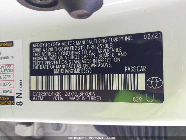 Toyota C-HR XLE 2021 NMTKHMBX5MR123975 Image 9