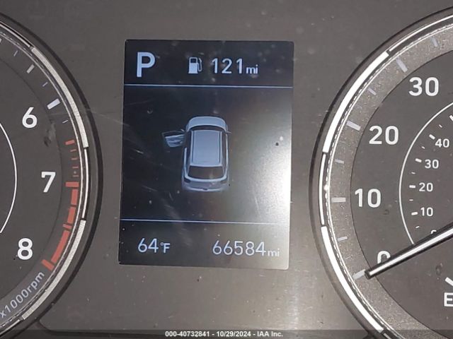 KMHRB8A39MU066582 Hyundai Venue Se