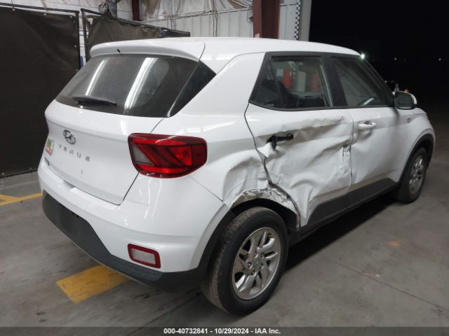 KMHRB8A39MU066582 Hyundai Venue Se