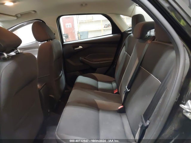 Ford FOCUS SE 2014 1FADP3F20EL312354 Image 8