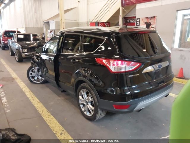 1FMCU9J92GUB22389 Ford Escape Titanium