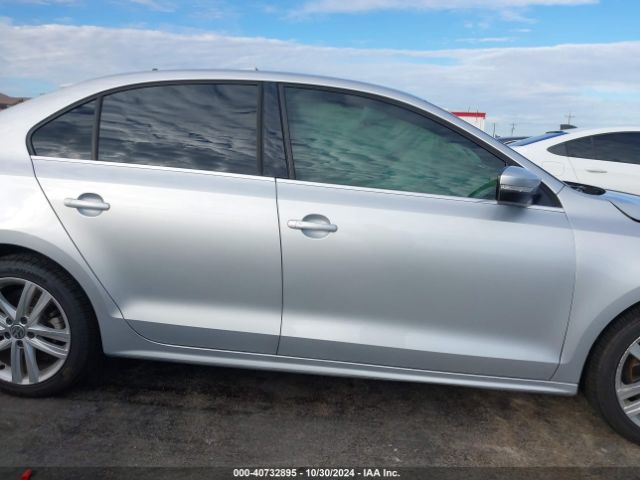3VWLA7AJ2FM341087 Volkswagen Jetta 2.0l Tdi Sel