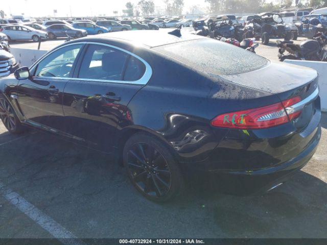 2013 JAGUAR XF SAJWA0E77D8S67965 Photo 2