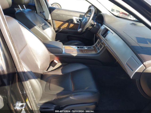 2013 JAGUAR XF SAJWA0E77D8S67965 Photo 4