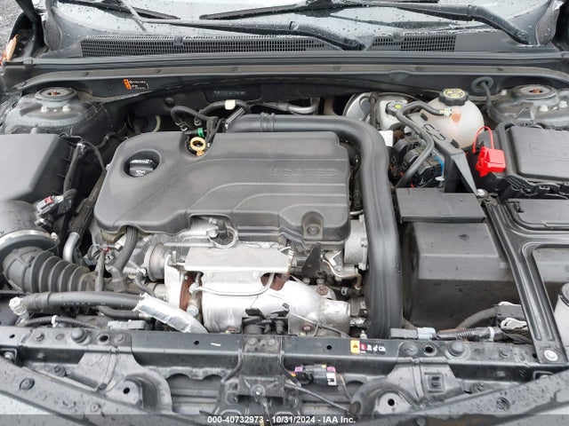 Chevrolet Malibu 1fl 2018 1G1ZC5ST6JF179218 Image 10