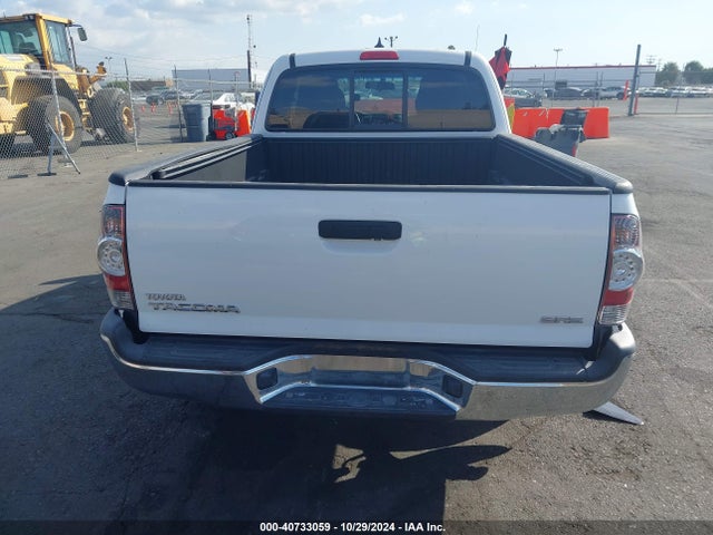 Toyota Tacoma 2015 5TFTX4CN2FX051314 Image 16