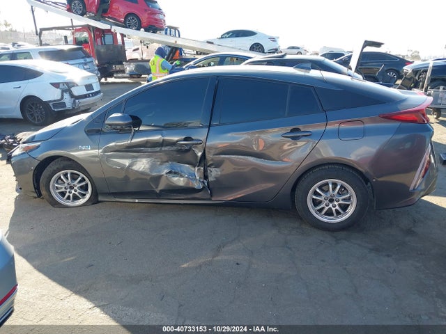 Toyota Prius Prime Advanced 2017 JTDKARFP2H3059768 Image 14